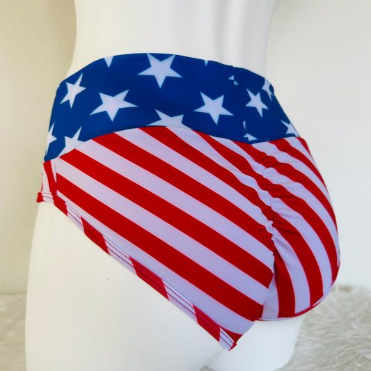 Liberty Scrunch Shorts