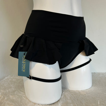 Nyx Flare Skirted Shorts - Black